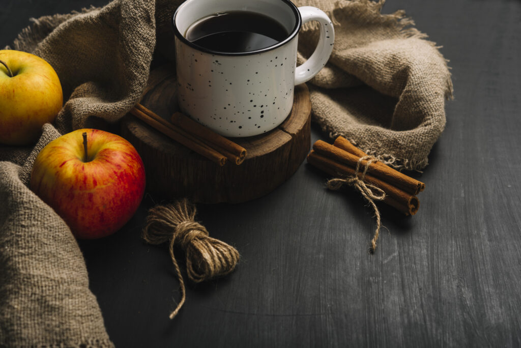 tea-apple-cinnamon-for-post-holiday-detox