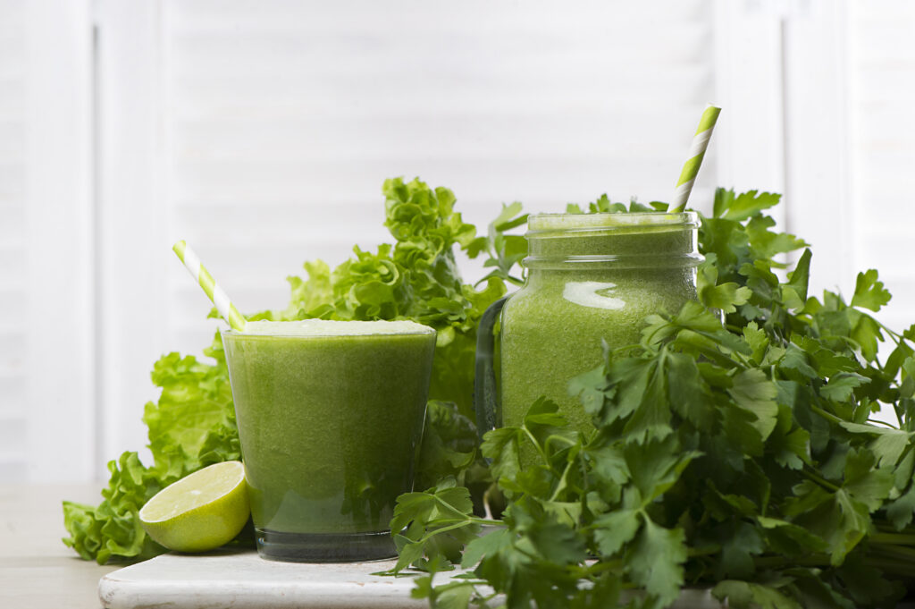 green-smoothie-for-a-post-holiday-detox