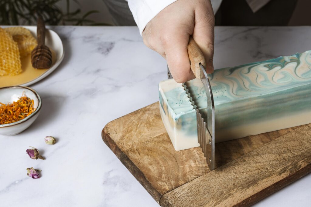 essential-soap-making-tools